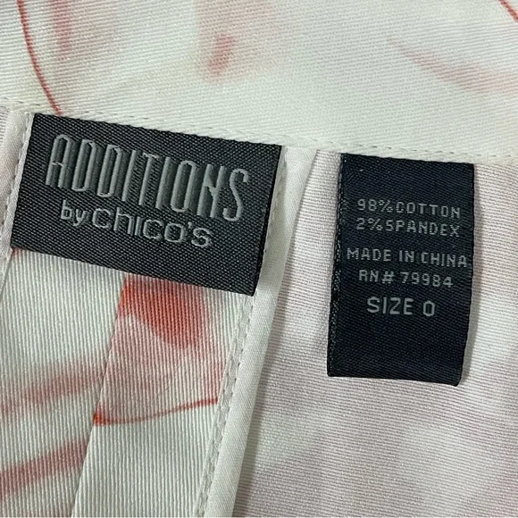 Chico’s jacket size 0. Fits size 4-6 - Picture 7 of 8